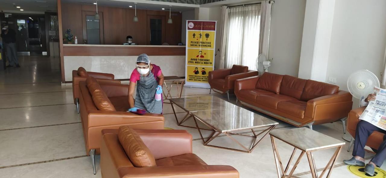 Hotel Grand Gayathri Khammam Exterior foto
